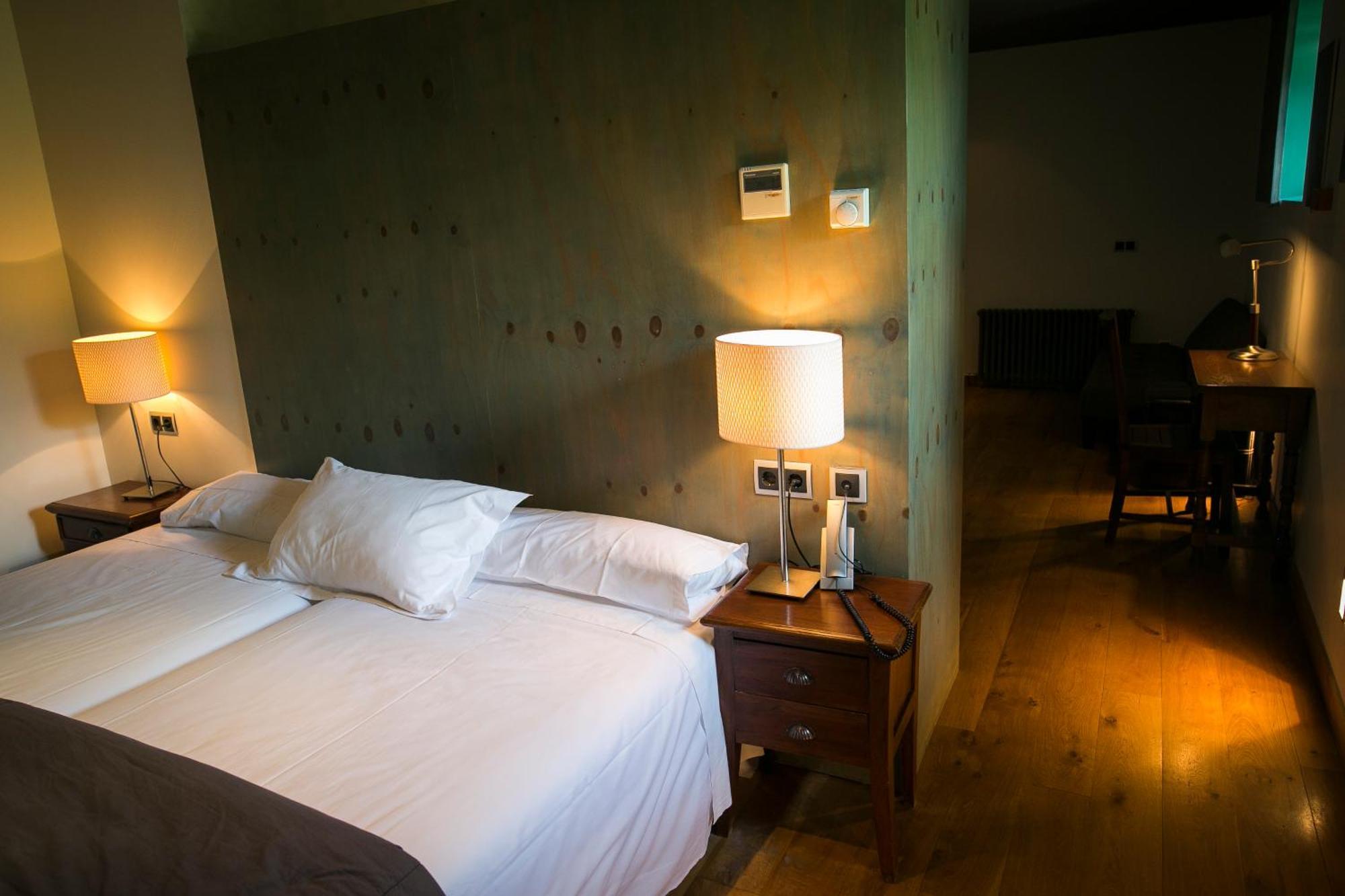 Hotel Boutique El Convento De Mave Santa Maria de Mave Luaran gambar