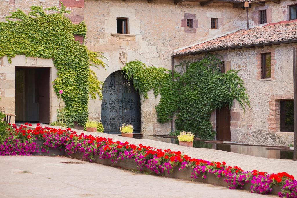 Hotel Boutique El Convento De Mave Santa Maria de Mave Luaran gambar