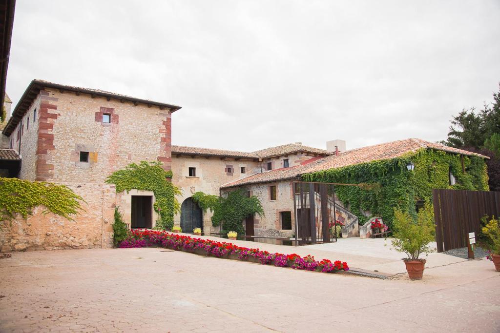 Hotel Boutique El Convento De Mave Santa Maria de Mave Luaran gambar